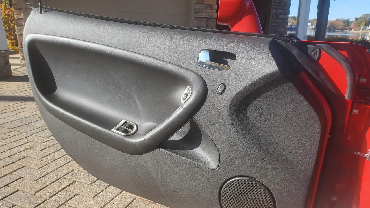 2009 Pontiac Solstice GXP - Image 19 of 31
