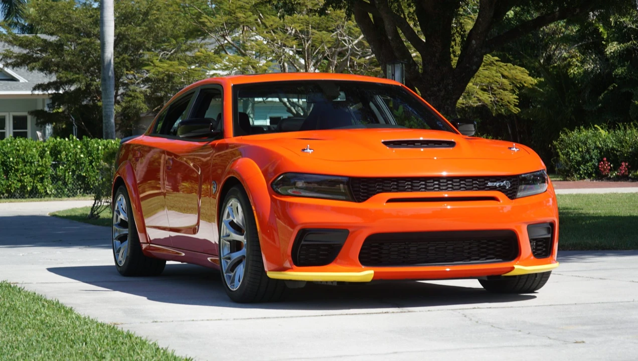 2023 Dodge Charger SRT Hellcat 7th Gen - Image 14 of 31