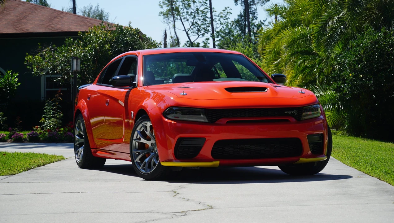 2023 Dodge Charger SRT Hellcat 7th Gen - Image 13 of 31