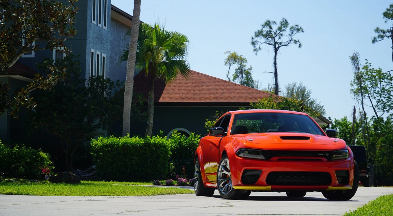 2023 Dodge Charger SRT Hellcat 7th Gen - Image 11 of 31