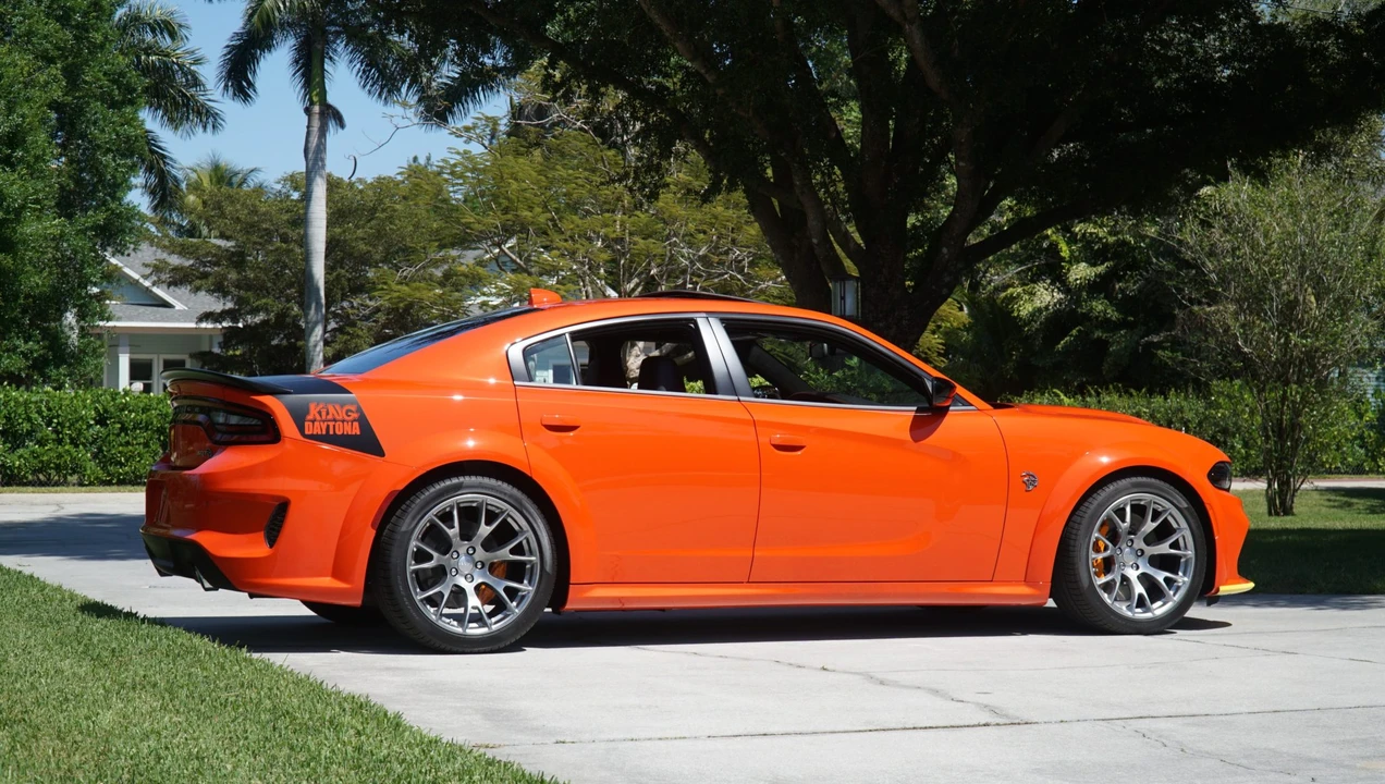 2023 Dodge Charger SRT Hellcat 7th Gen - Image 21 of 31