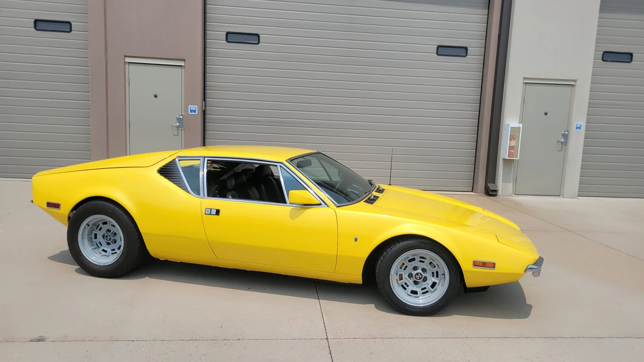 1972 DeTomaso Pantera - Image 2 of 31