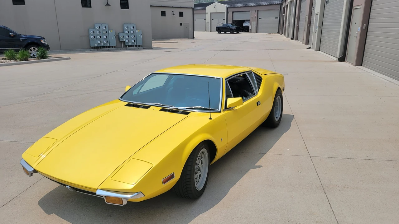 1972 DeTomaso Pantera - Image 11 of 31