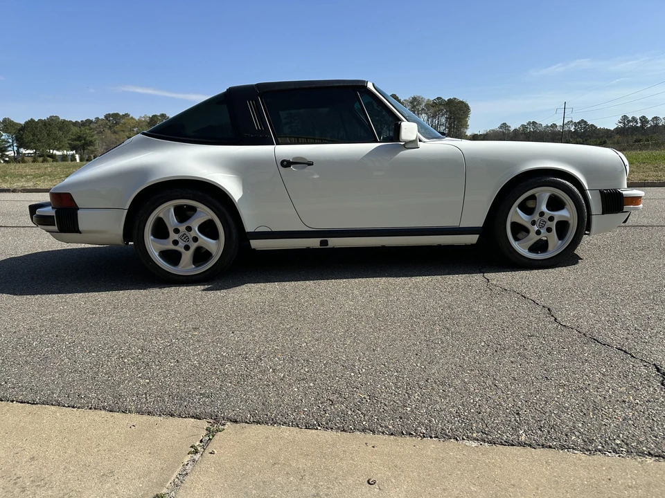 1989 Porsche 911 Carrera 3.2 - Image 12 of 31