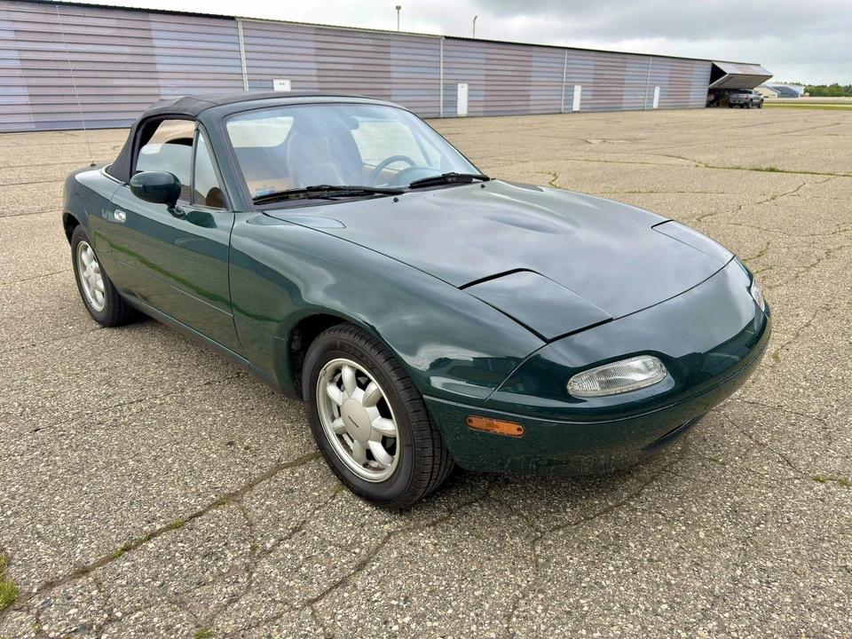 1991 Mazda NA MX-5 Miata - Image 9 of 31