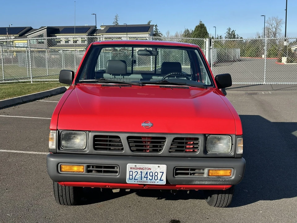 1996 Nissan - Image 3 of 31