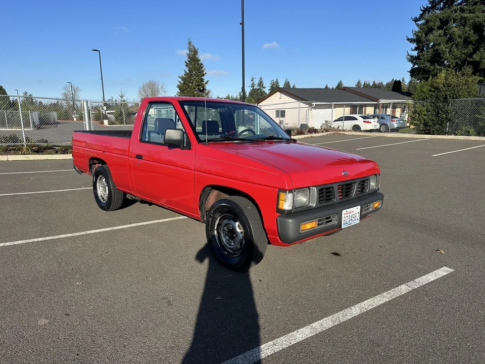 1996 Nissan - Image 13 of 31