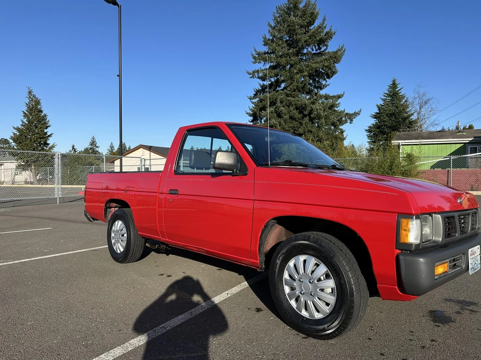 1996 Nissan - Image 9 of 31