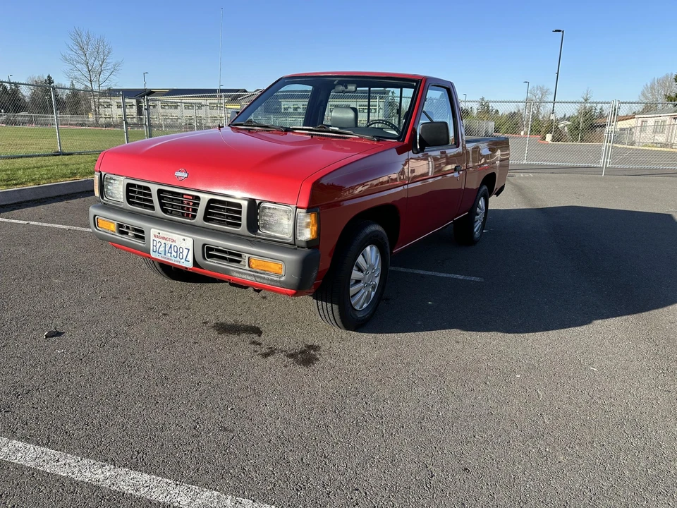 1996 Nissan - Image 4 of 31
