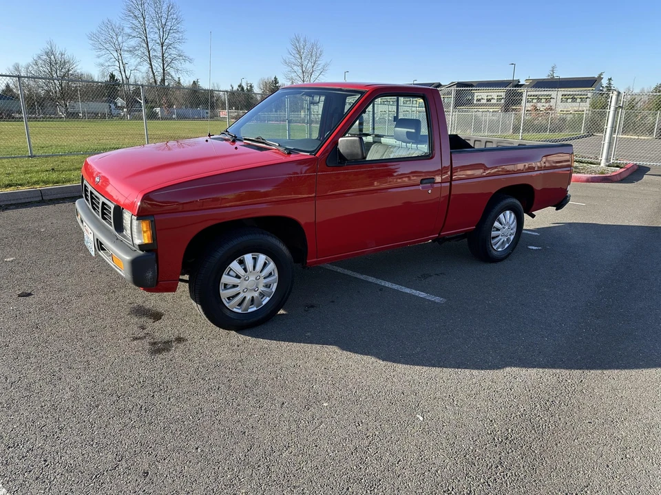 1996 Nissan - Image 5 of 31