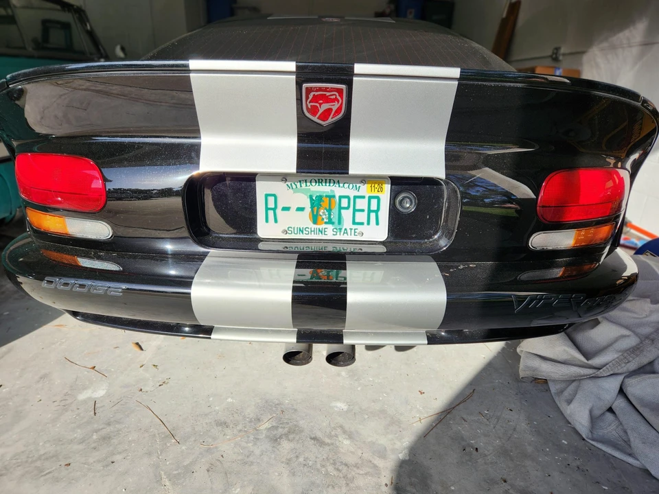 1999 Dodge Viper GTS 2nd Gen - Image 18 of 31