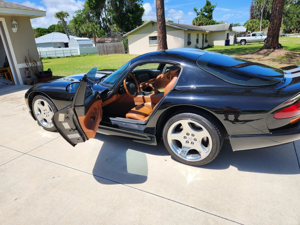 1999 Dodge Viper GTS 2nd Gen - Image 10 of 31