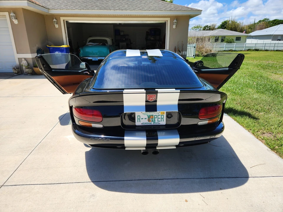 1999 Dodge Viper GTS 2nd Gen - Image 11 of 31