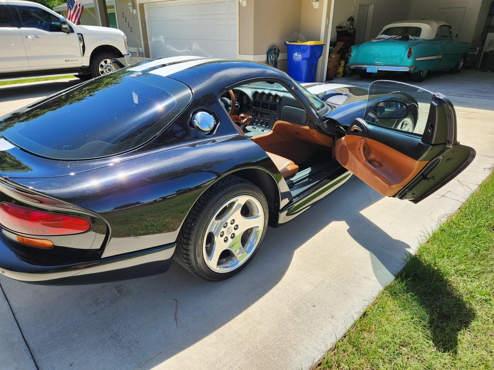 1999 Dodge Viper GTS 2nd Gen - Image 12 of 31