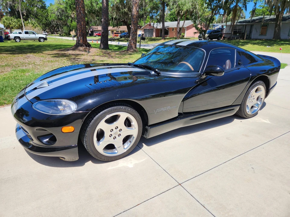 1999 Dodge Viper GTS 2nd Gen - Image 2 of 31