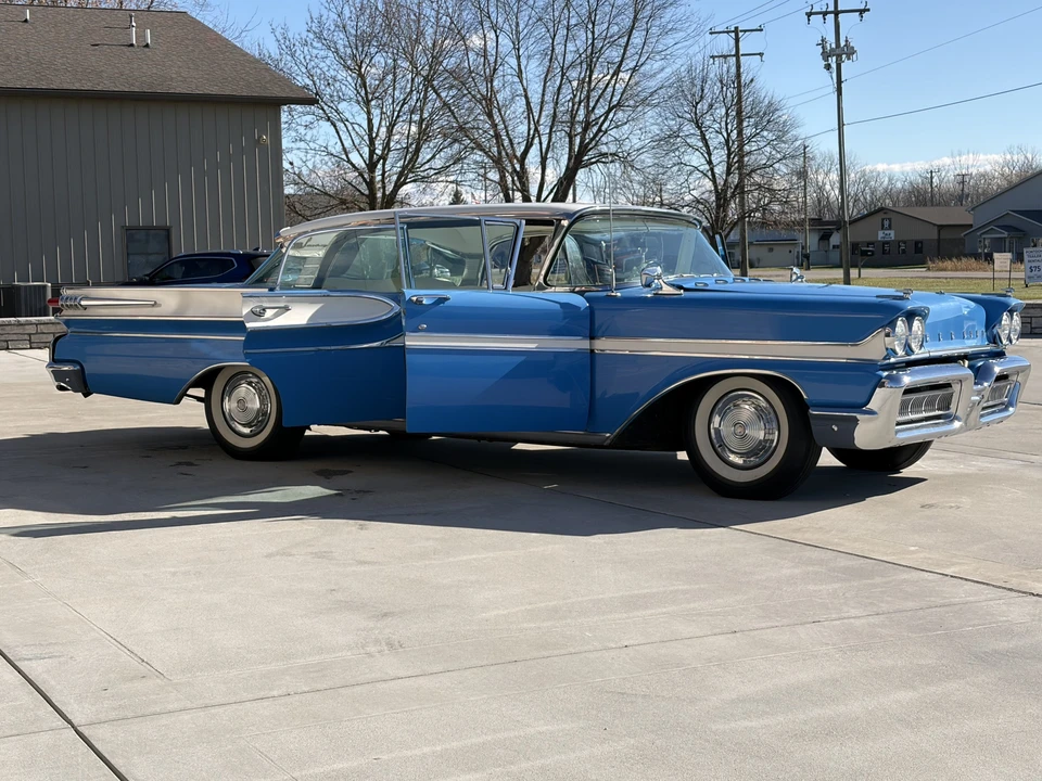 1958 Mercury Montclair - Image 16 of 31