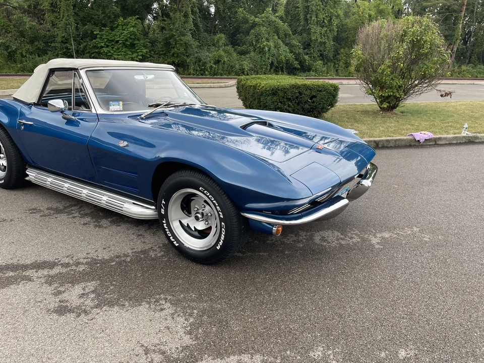 1963 Chevrolet Corvette C2 - Image 11 of 31