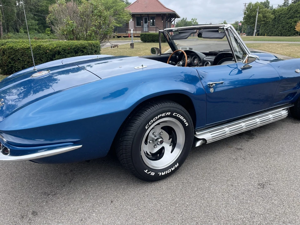 1963 Chevrolet Corvette C2 - Image 25 of 31