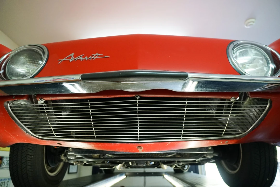 1963 Studebaker Avanti - Image 27 of 31