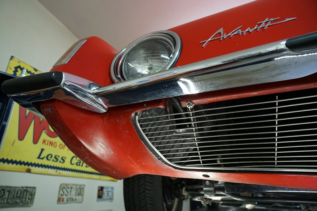 1963 Studebaker Avanti - Image 26 of 31