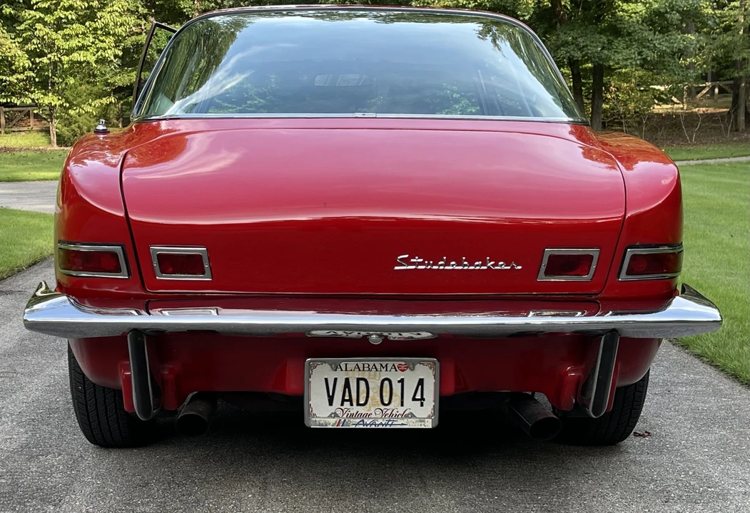 1963 Studebaker Avanti - Image 9 of 31