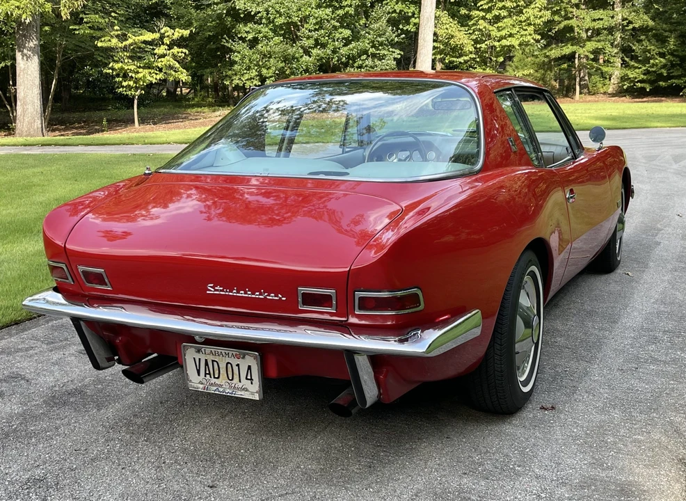 1963 Studebaker Avanti - Image 12 of 31