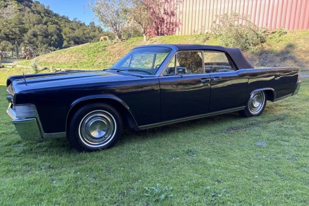 1965 Lincoln Continental 4th Gen - Image 2 of 8