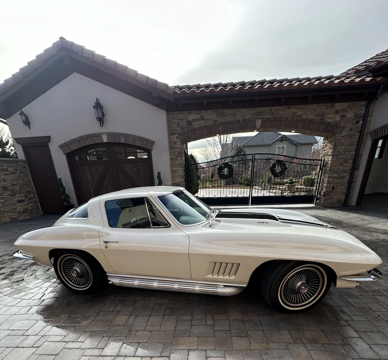1967 Chevrolet Corvette C2 - Image 10 of 31