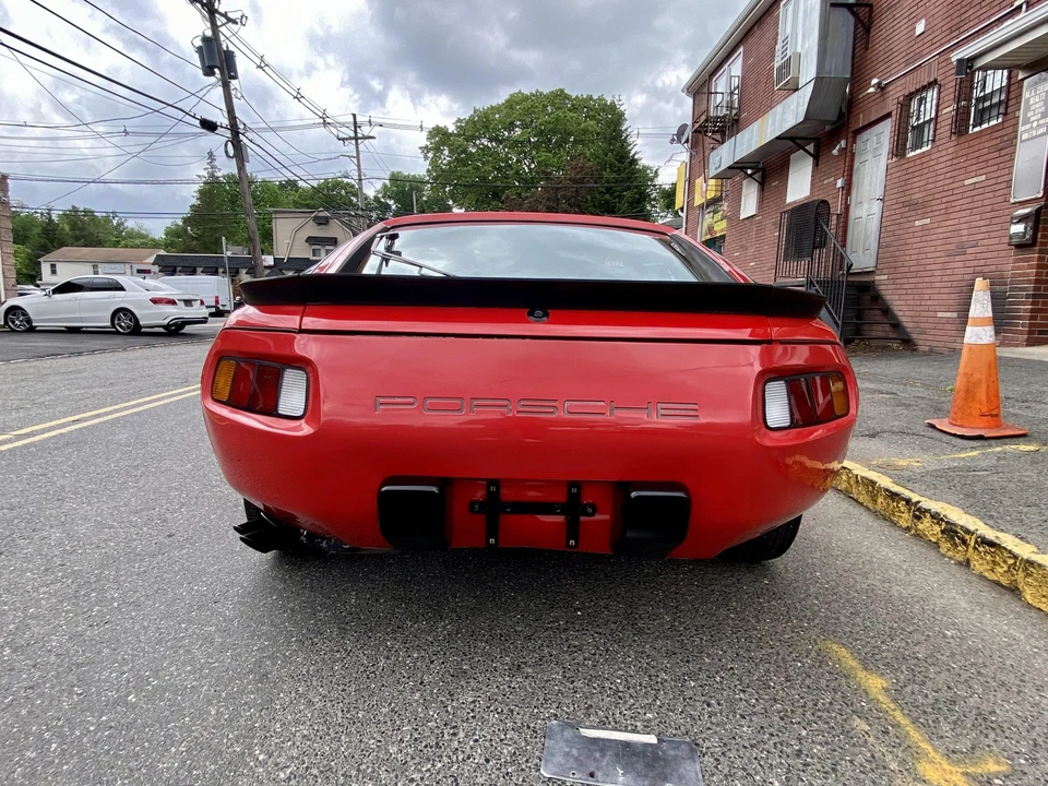 1984 Porsche 928 S - Image 8 of 31