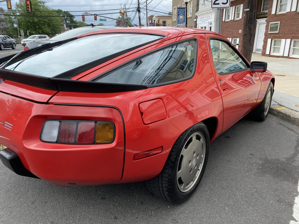 1984 Porsche 928 S - Image 29 of 31