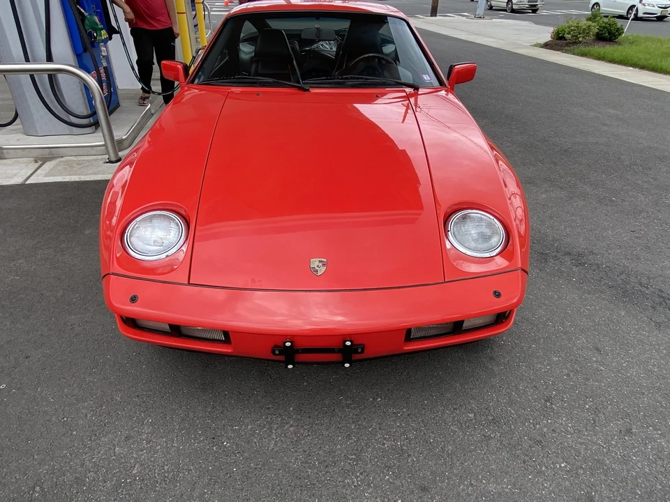 1984 Porsche 928 S - Image 16 of 31