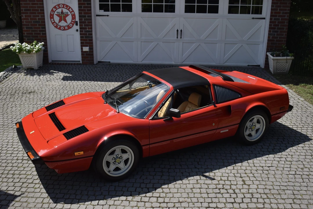 1985 Ferrari 308 GTS QV - Image 9 of 31