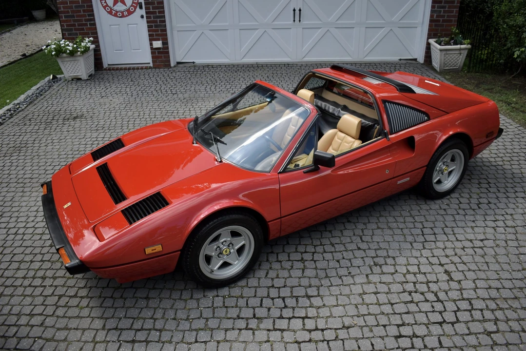 1985 Ferrari 308 GTS QV - Image 3 of 31