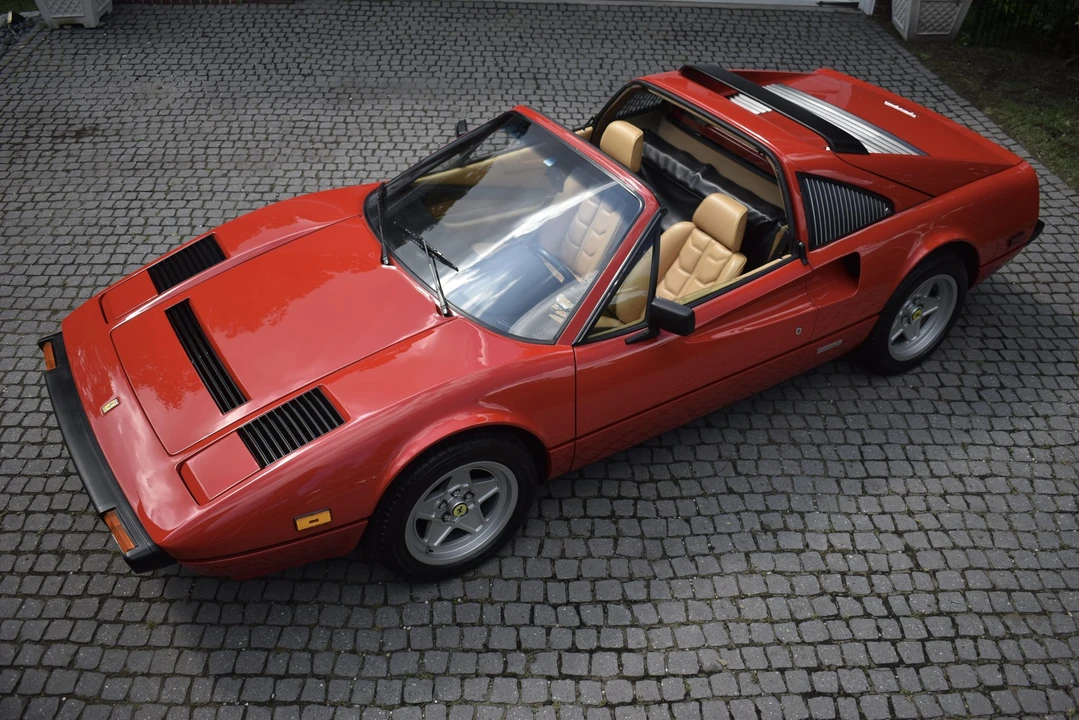 1985 Ferrari 308 GTS QV - Image 2 of 31