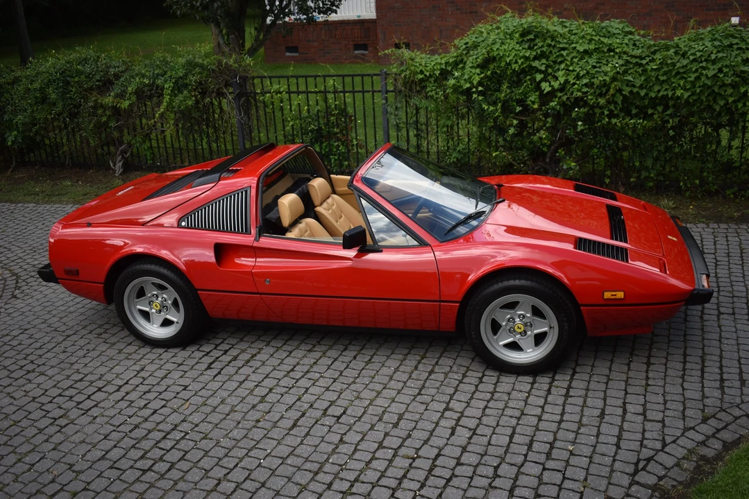 1985 Ferrari 308 GTS QV - Image 6 of 31
