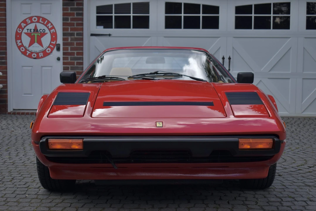 1985 Ferrari 308 GTS QV - Image 28 of 31