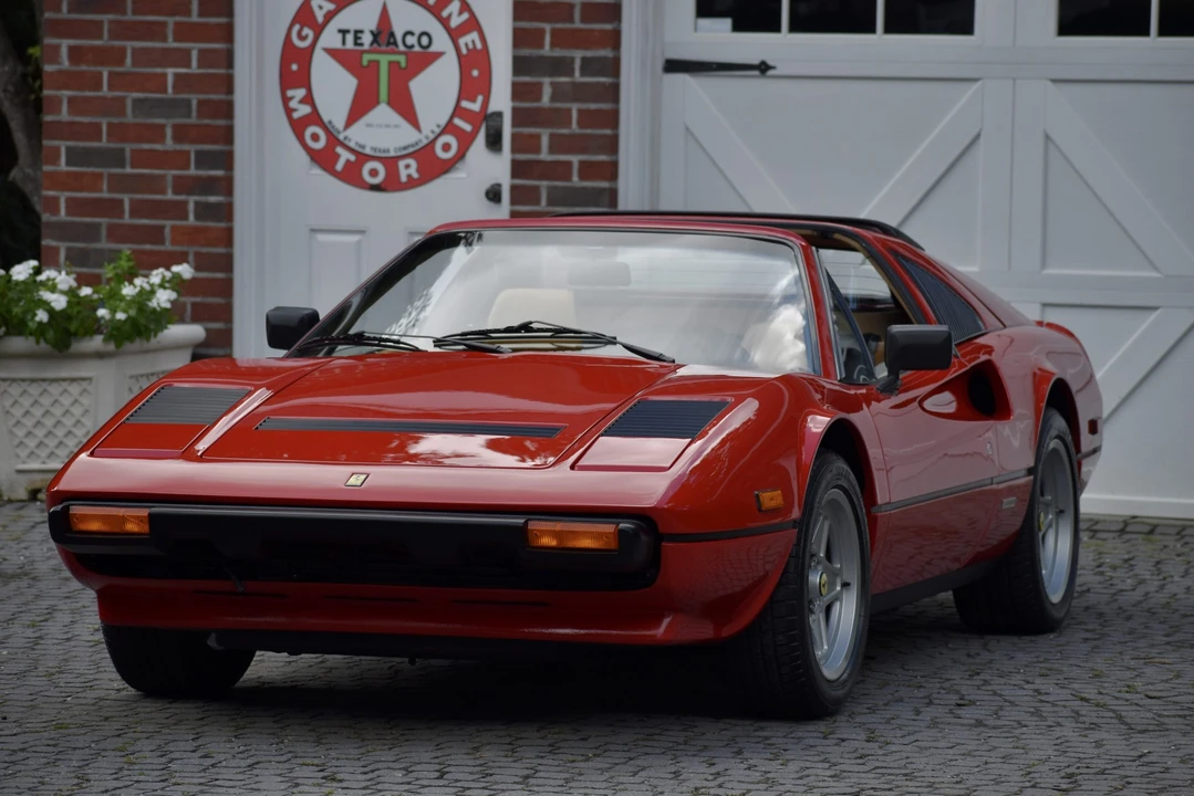 1985 Ferrari 308 GTS QV - Image 29 of 31