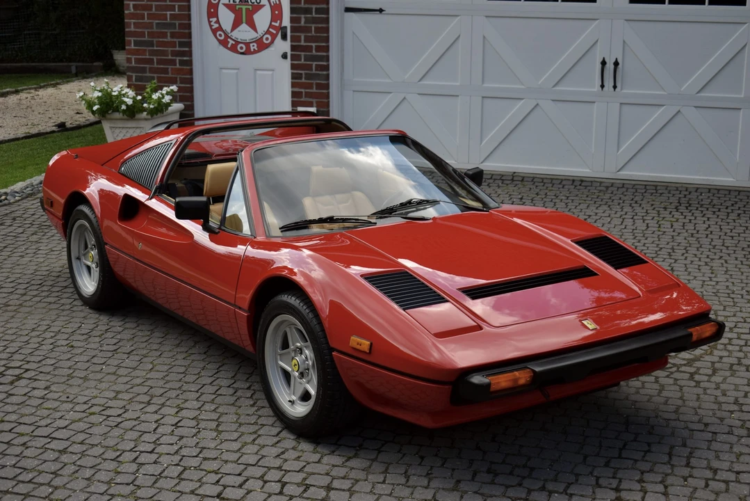 1985 Ferrari 308 GTS QV - Image 25 of 31