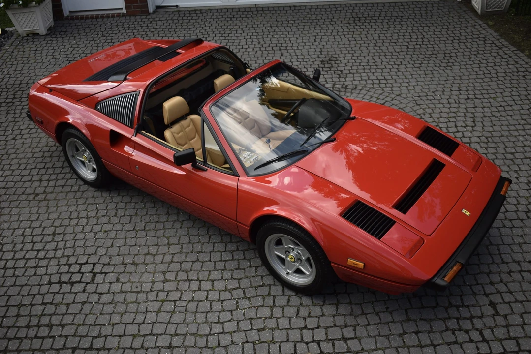 1985 Ferrari 308 GTS QV - Image 8 of 31
