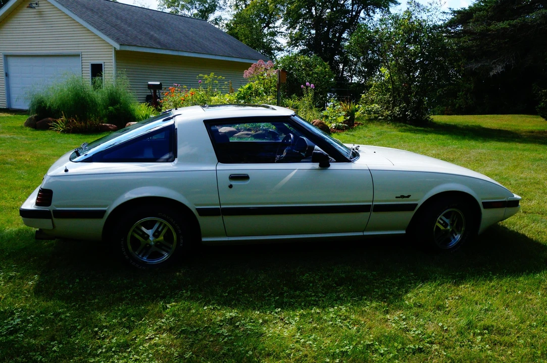 1985 Mazda RX-7 SA & FB - Image 6 of 31