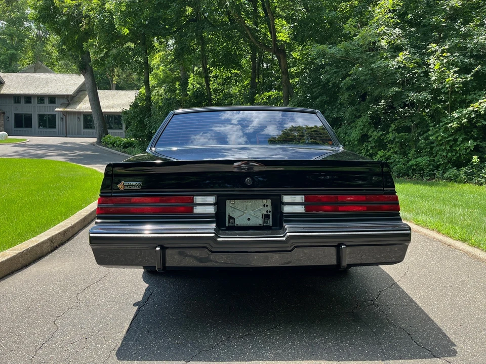 1987 Buick Grand National - Image 25 of 31
