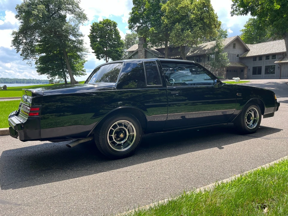 1987 Buick Grand National - Image 27 of 31