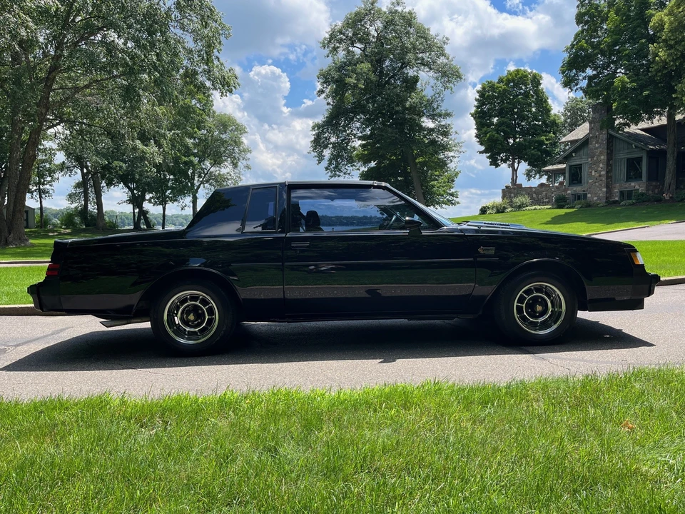 1987 Buick Grand National - Image 28 of 31