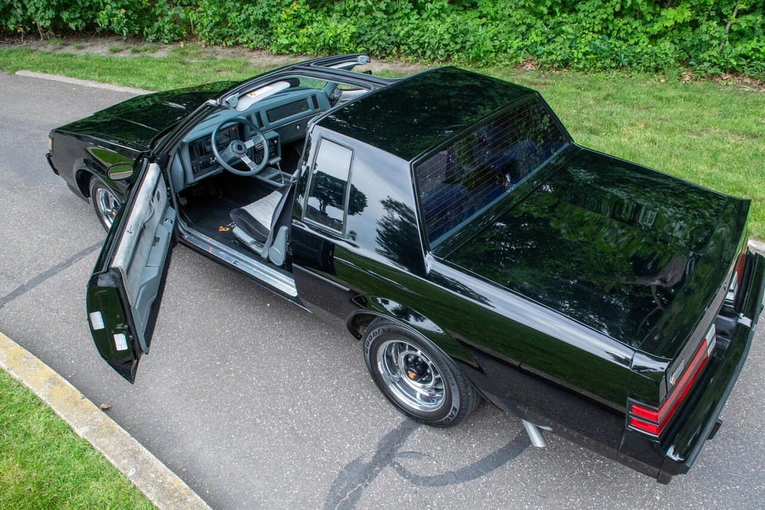 1987 Buick Grand National - Image 30 of 31