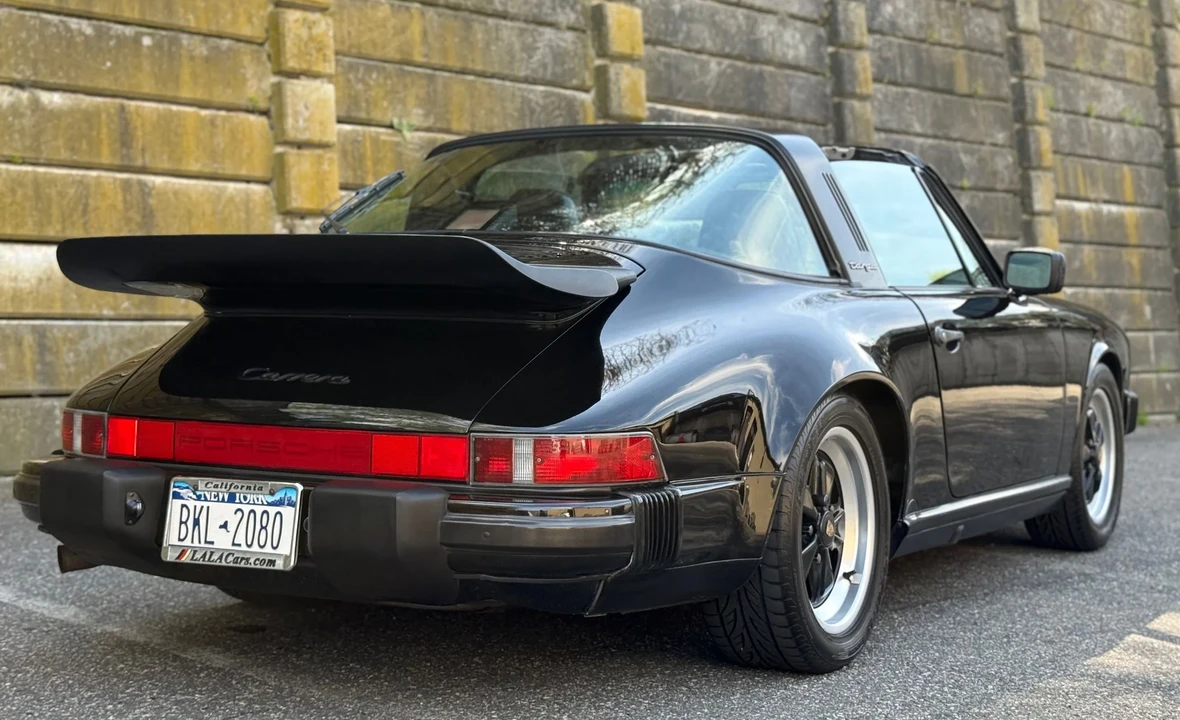 1987 Porsche 911 Carrera 3.2 - Image 7 of 31