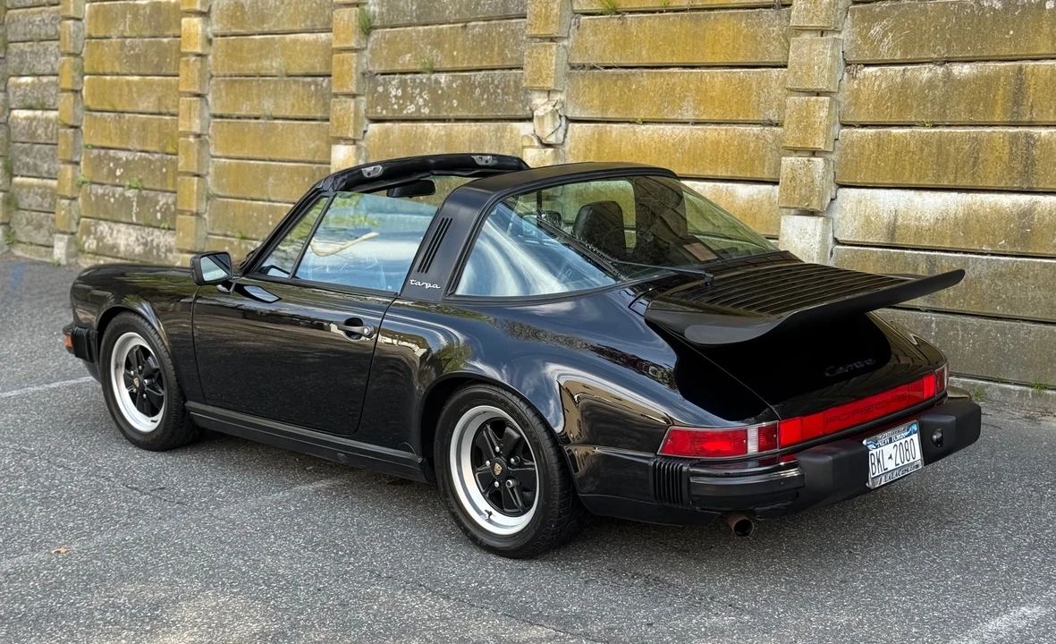 1987 Porsche 911 Carrera 3.2 - Image 12 of 31