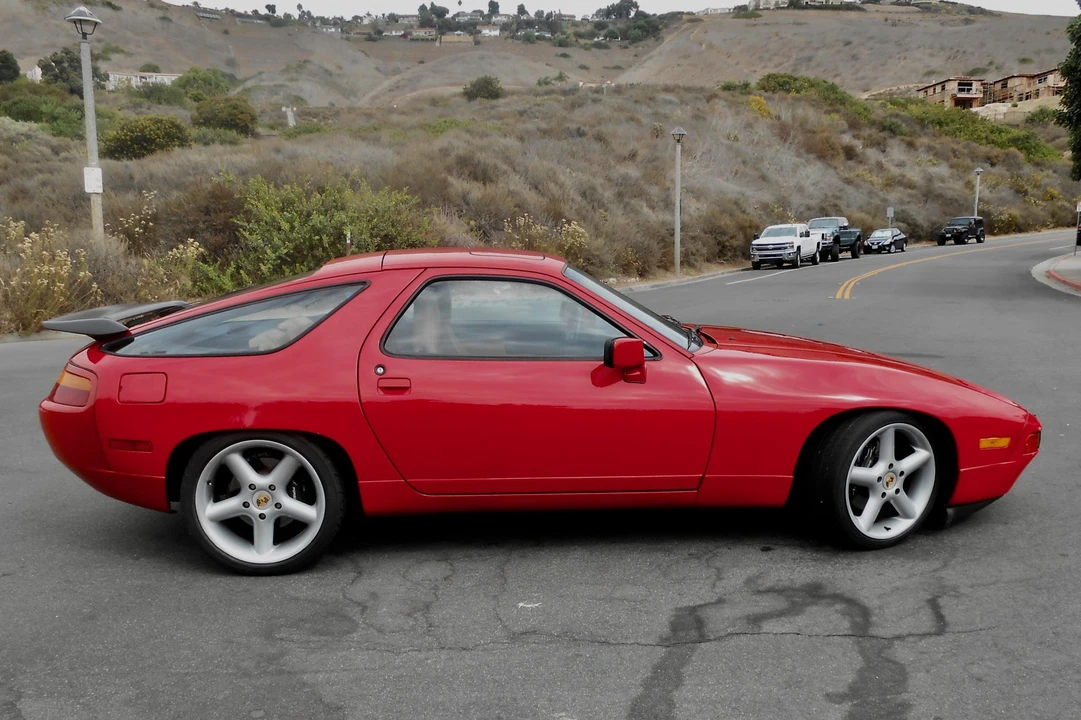 1987 Porsche 928 S4 - Image 11 of 31