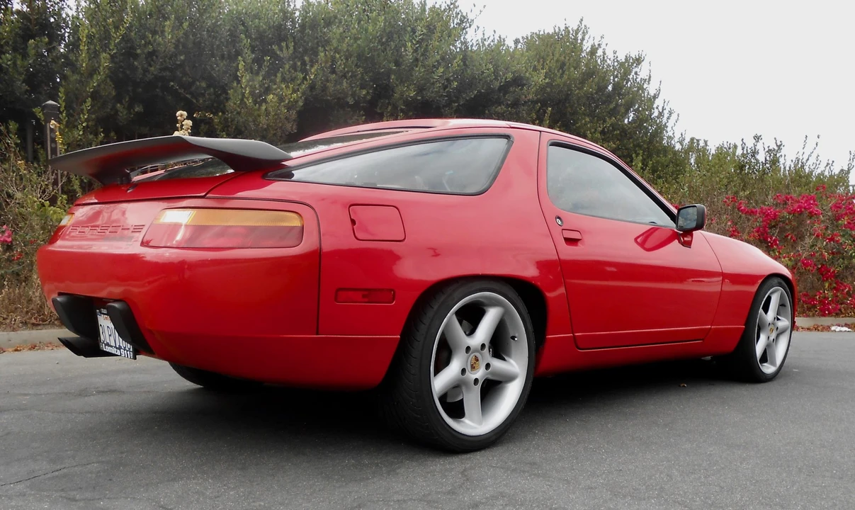 1987 Porsche 928 S4 - Image 14 of 31