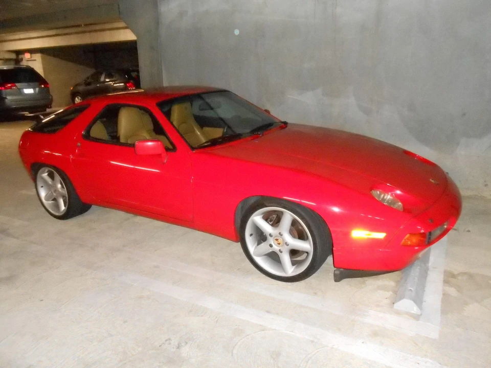 1987 Porsche 928 S4 - Image 9 of 31