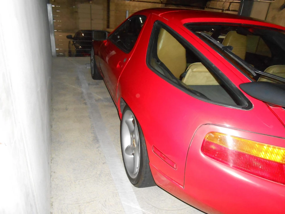 1987 Porsche 928 S4 - Image 19 of 31
